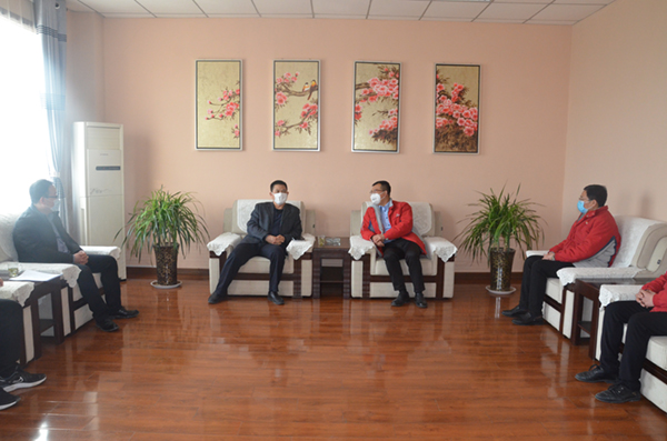 岐山县税务局帖局长一行到我公司调研